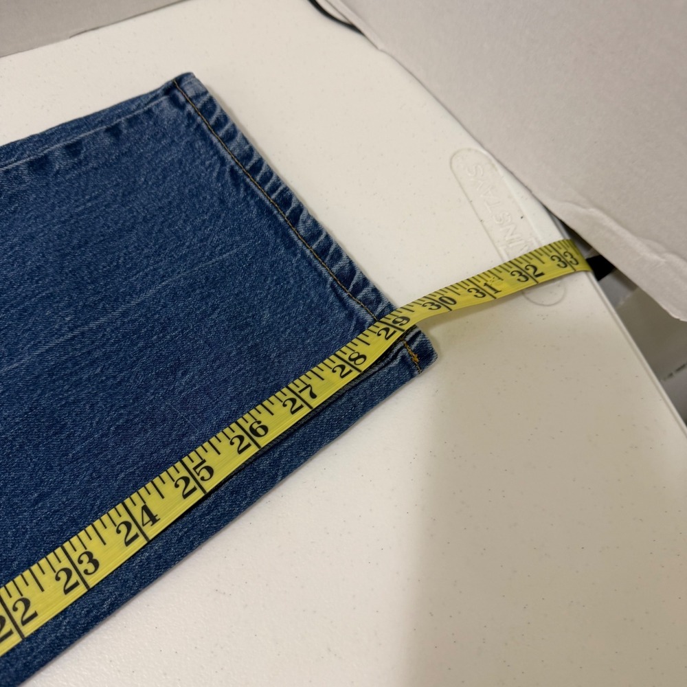 Talbots Women's High Waist Relaxed Jean Size 10 Palisade Wash Blue Denim - Picture 9 of 9